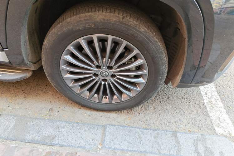 Used Changan CS95 2021 2.0T Four-Wheel Drive Luxury Version
