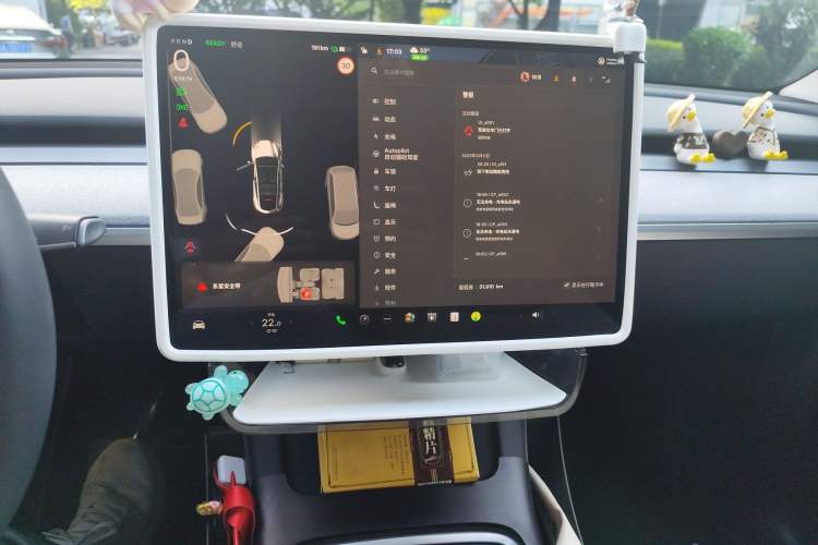 Used Tesla Model Y 2023 Rear-Wheel-Drive Version Audio And AC Panel