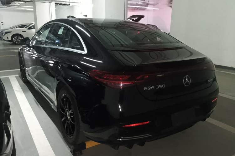 Used Mercedes-Benz EQE 2022 350 Pioneer Edition Rear Left 45 Deg