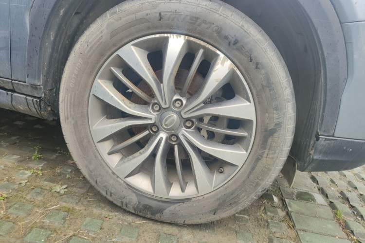 Used GAC Trumpchi GS8 2017 320T Two-Wheel Drive Luxury Smart Connectivity Version (7 Seats)
