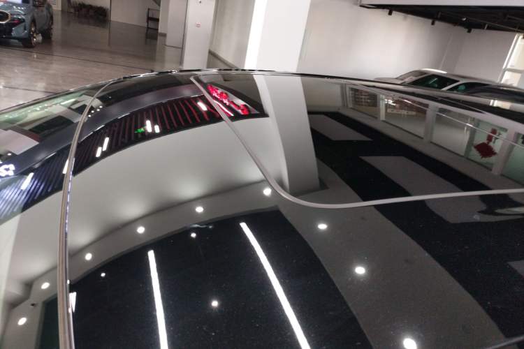 Used Denza D9 2024 DM-i 980 Four-Wheel Drive Prestige Model
