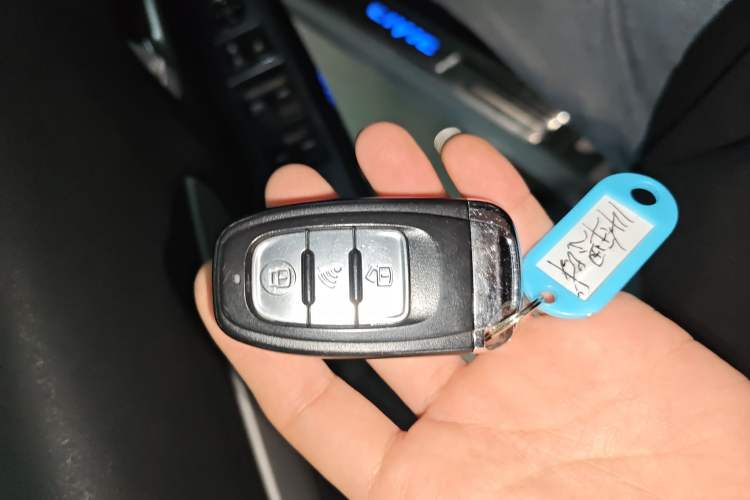 Used Honda Civic 2013 10th Anniversary 1.8L Automatic Luxury Edition Interior 1