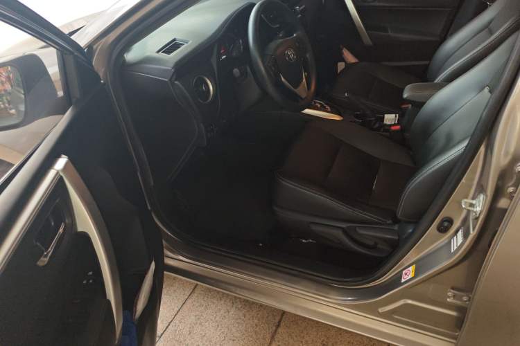 Used Toyota Corolla 2017 Revised Version 1.2T S-CVT GL-i Driver Seat