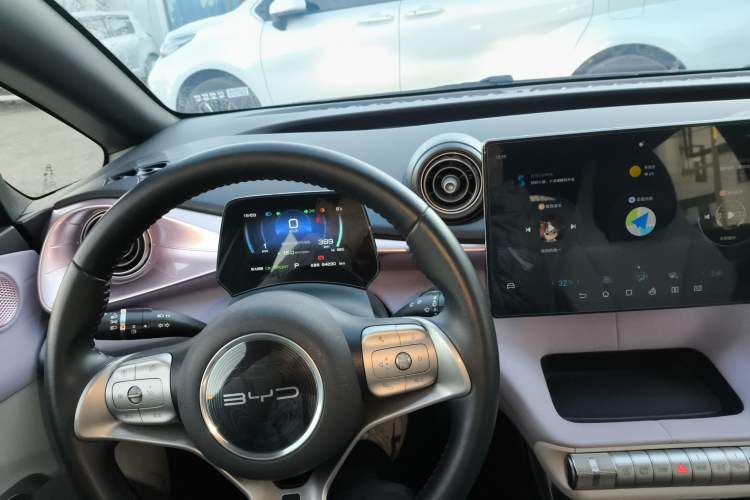 Used BYD Dolphin 2021 405 km Fashion Edition
