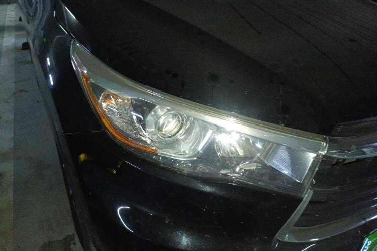 Used Toyota Highlander 2017 2.0T Four-Wheel Drive Luxury Edition 7 Seats