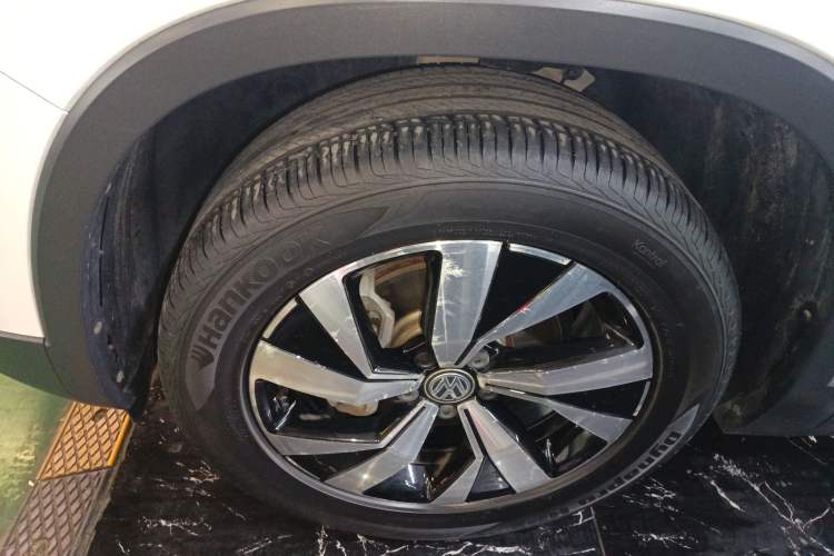 Used Volkswagen Tayron 2020 330TSI Two-Wheel Drive Luxury Connected Pro Edition
