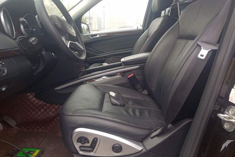 Used Mercedes-Benz GL-Class  Left Front Seat
