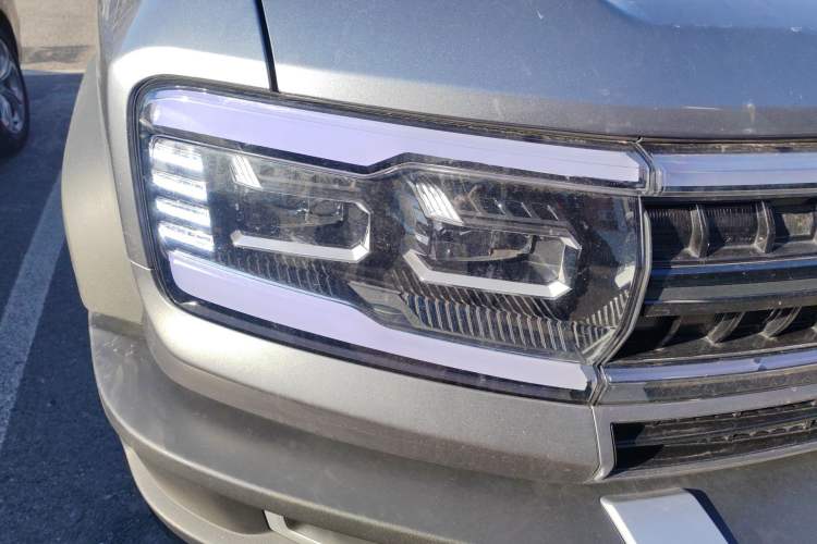 Used Formula Leopard 5 2023 Navigator Edition
