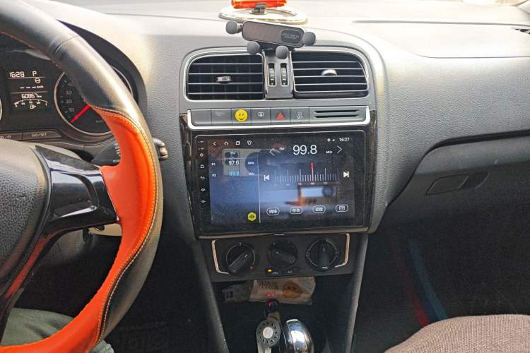 Used Volkswagen Polo 2014 1.4L Automatic Comfort Edition
