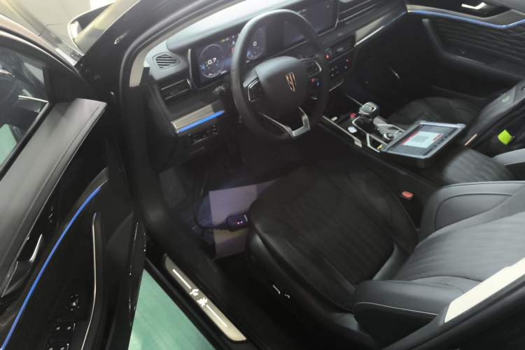 Used Hongqi HS5 2022 Facelifted Version 2.0T Smart Connect Flagship All-Wheel-Drive Edition Driver Seat