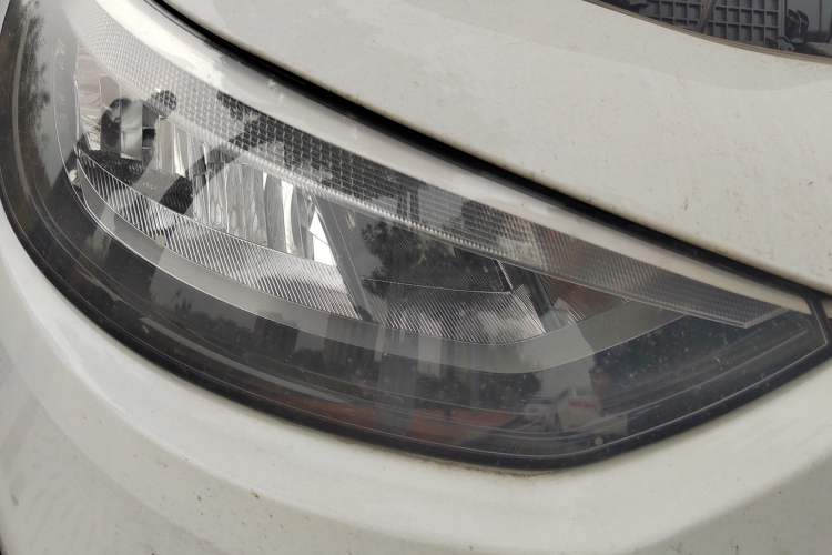 Used Volkswagen ID.3 2025 Smart Edition Outstanding Model Right Front Headlight