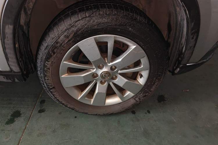 Used Dongfeng Fengdu MX6 2016 2.0L CVT Two-Wheel Drive All-Around Version