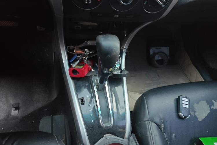 Used Honda Crider 2015 1.8L automatic luxury edition
