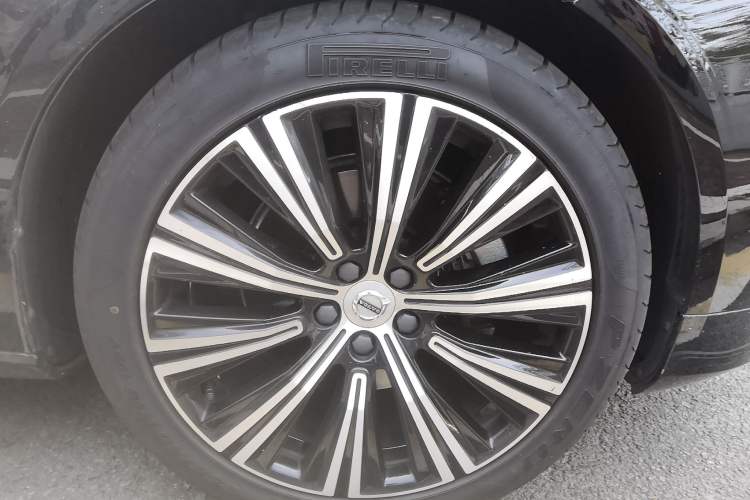 Used Volvo S90 2022 B5 Zhiyuan Luxury Edition