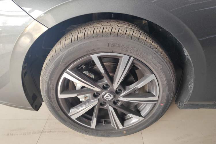 Used Changan Eado 2025 Blue Whale 1.5T 500Bar Prestige Model
