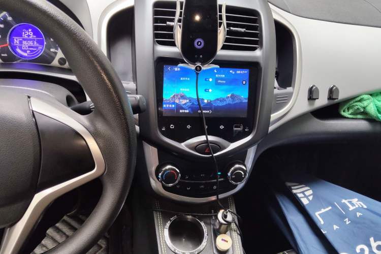 Used CHANGAN Benni E-Star 2022 National Edition Colorful Limited Edition (Fast-Charging Version) Lithium Iron Phosphate
