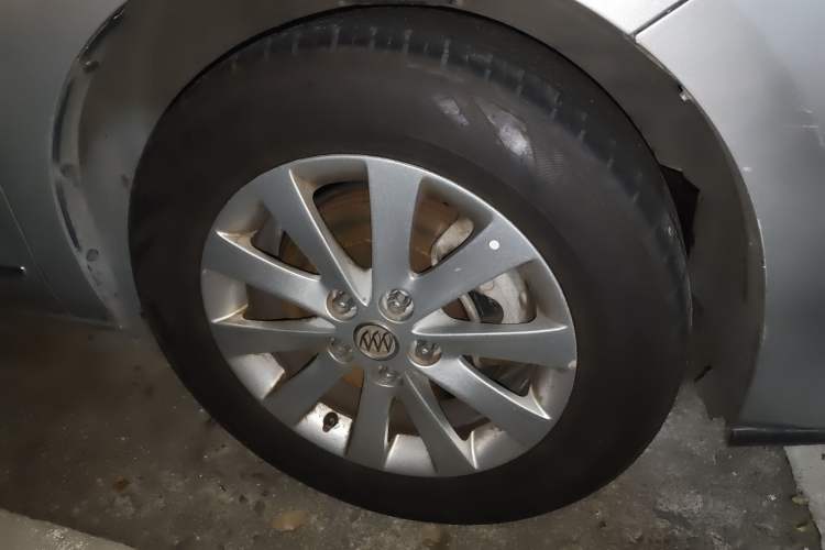 Used Buick GL8 2011 2.4L LT Luxury Business Executive Edition