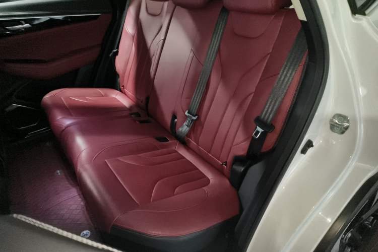 Used CHANGAN CS85 COUPE 2019 2.0T Automatic Luxury Edition China VI Standard
