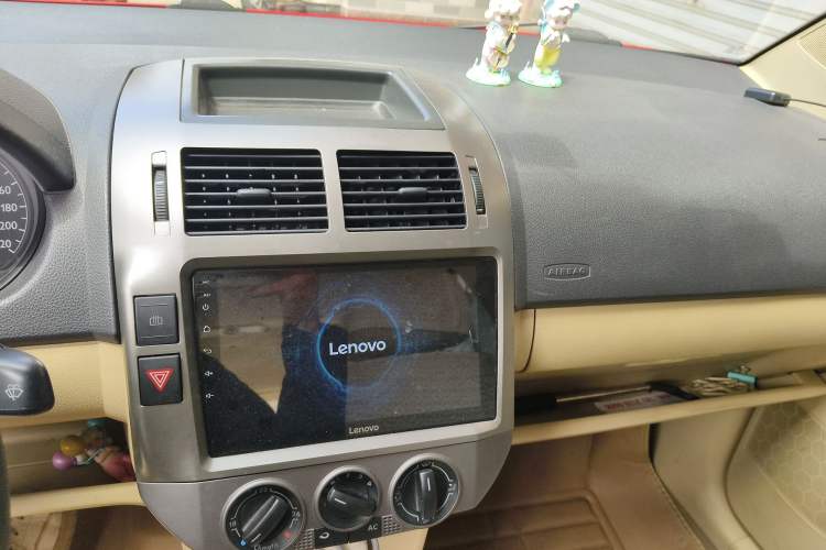 Used Volkswagen Polo 2009 Jingqing 1.6L Automatic Fashion Edition Audio And AC Panel