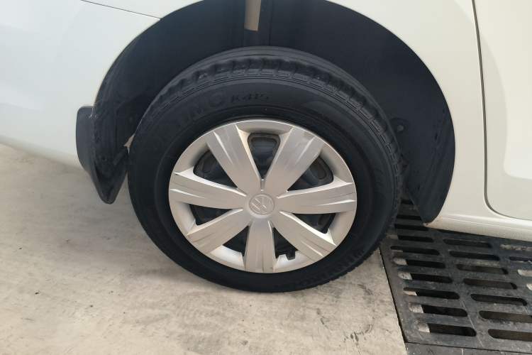 Used Volkswagen Jetta 2015 Value Edition 1.6L Manual Fashionable Style