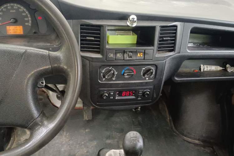 Used Wuling Zhiguang 2015 1.2L Practical LS-I Model