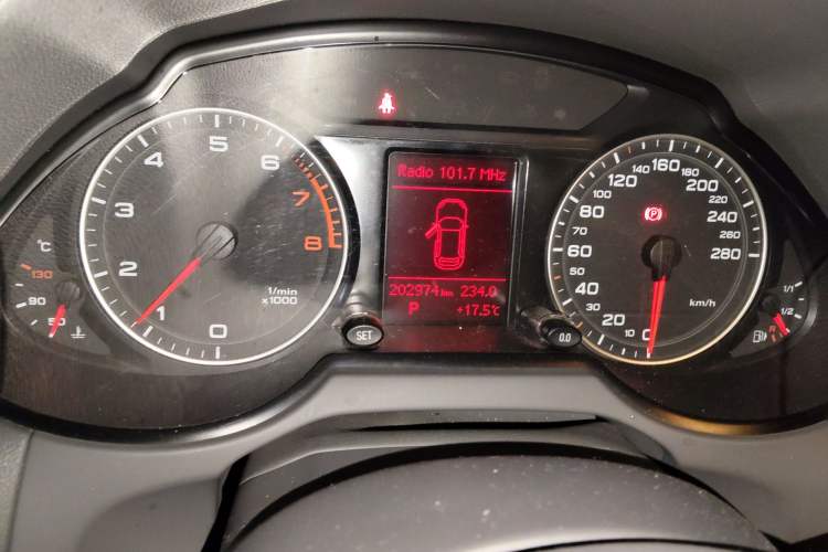 Used Audi Q5 2012 2.0TFSI Technology Model Instrument Cluster