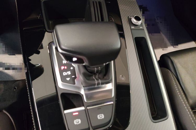 Used Audi Q5L 2022 45T Luxury Dynamic Model
