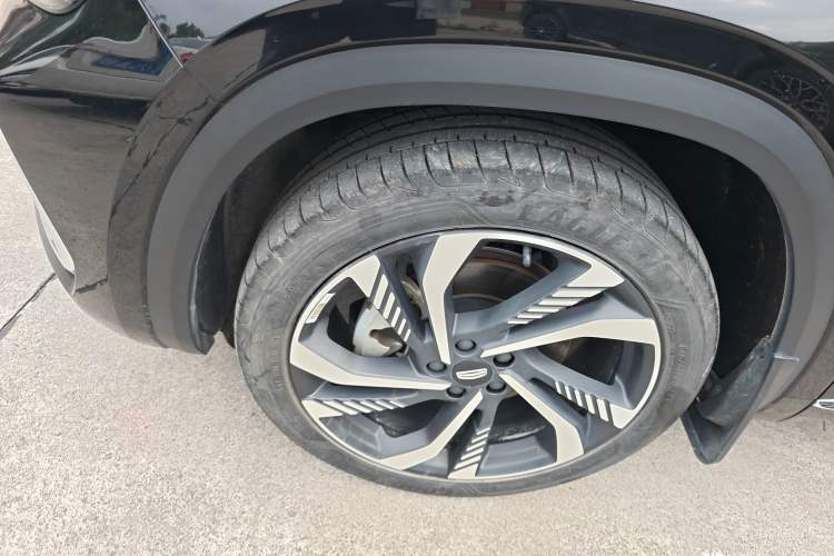 Used Geely Auto Monjaro L 2023 2.0TD High-Power Automatic Two-Wheel Drive Flagship Version Left Front Wheel Hub