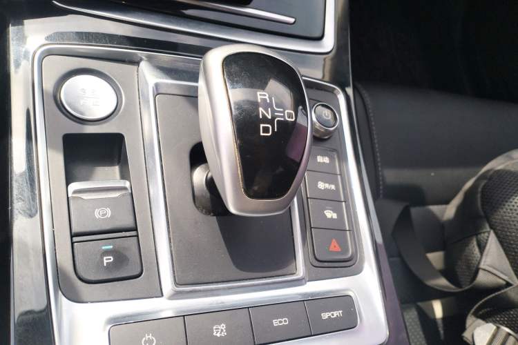 Used BYD Qin New Energy 2019 High-Range Luxury Model Gear Lever