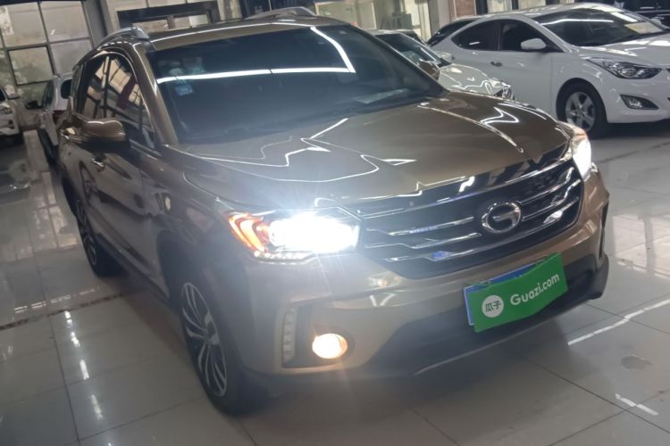 Used GAC Trumpchi GS4 2015 200T G-DCT Luxury Edition Front Right 45 Deg