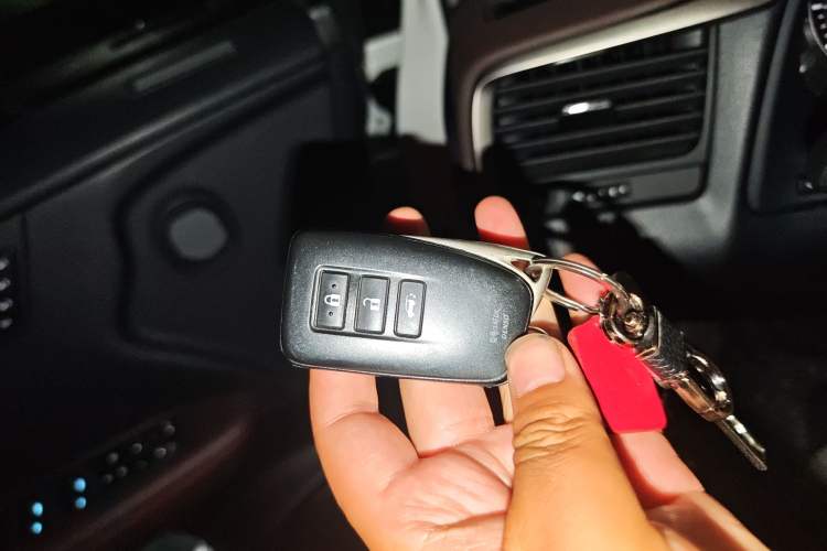 Used Lexus RX 2020 Facelifted 300 4x4 Elegant Edition
