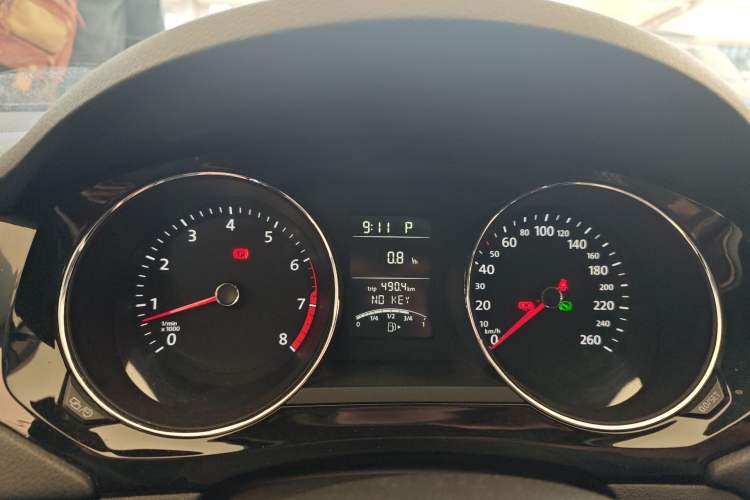 Used Volkswagen Sagitar 2017 1.6L Automatic Comfort Model Instrument Cluster