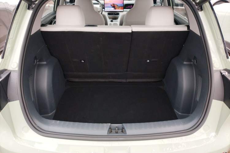 Used Geely Galaxy Geome 2025 UP 410km Exploration+ Edition