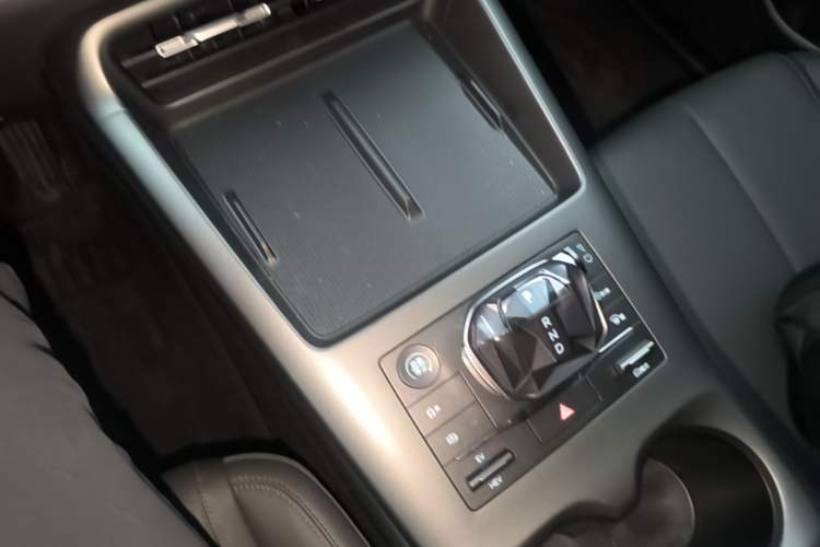 Used BYD Qin PLUS 2025 DM-i Smart Drive 55KM Leading Model
