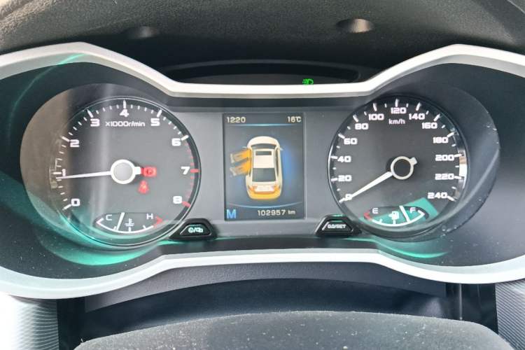 Used Geely Auto Emgrand GL 2018 1.8L Manual Elite Smart Connectivity Version
