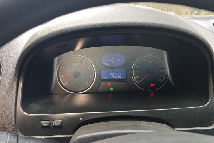 Used Geely Auto Classic Emgrand 2013 Sedan 1.5L Manual Entry-Level Model
