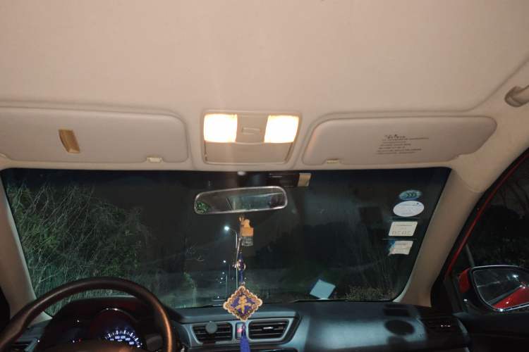 Used Kia K2 2012 Sedan 1.4L MT GL Commemorative Edition
