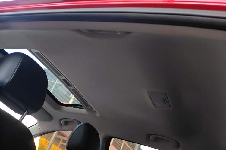 Used Roewe i5 2019 1.5L Automatic 4G Connected Langhao Edition