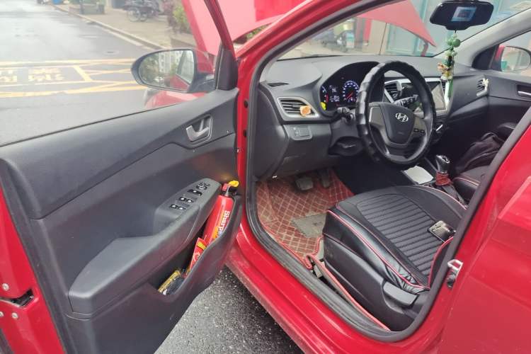 Used Hyundai Verna RV 2017 1.4L Automatic Cool Edition GLS China V Emission Standard