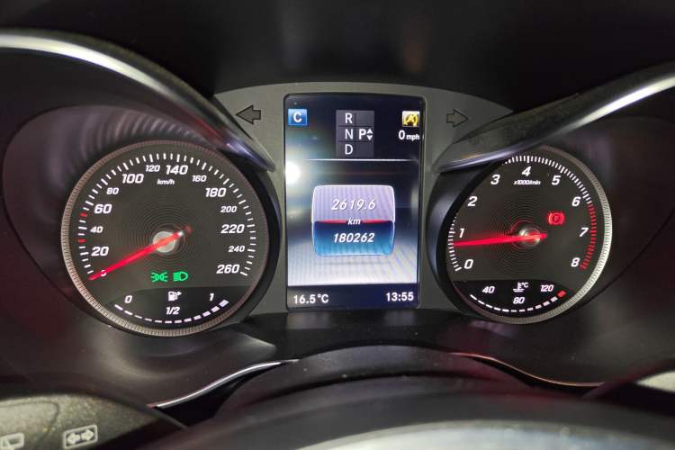 Used Mercedes-Benz GLC 2017 GLC 200 4MATIC
