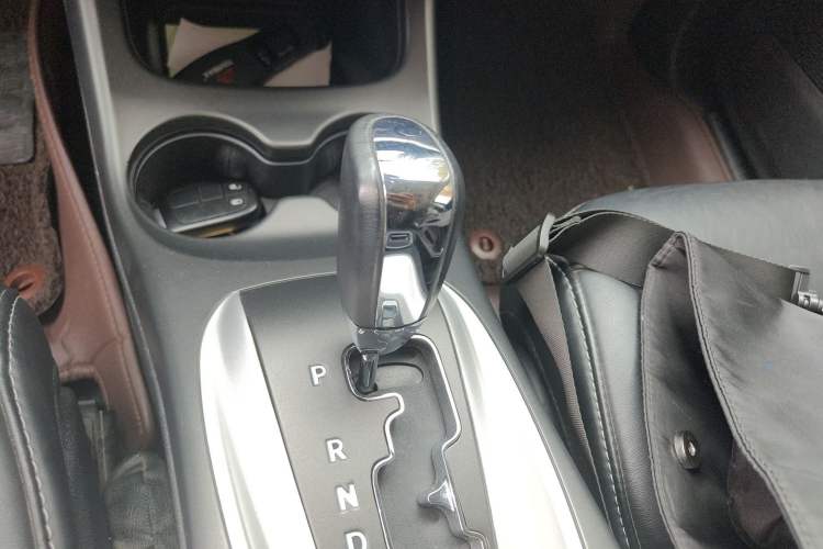 Used Dodge Journey 2013 2.4L Two-Wheel Drive Luxury Version