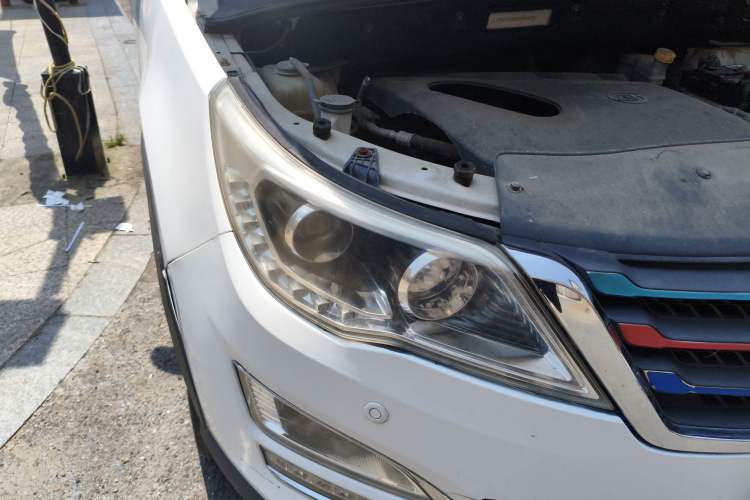 Used Baojun 560 2015 1.8L manual luxury version