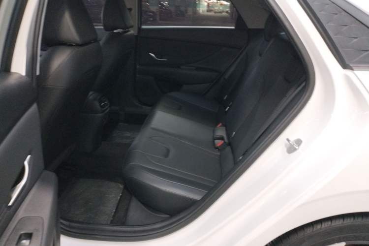 Used Hyundai Elantra 2023 1.5L CVT LUX Prestige Edition Left Rear Seat