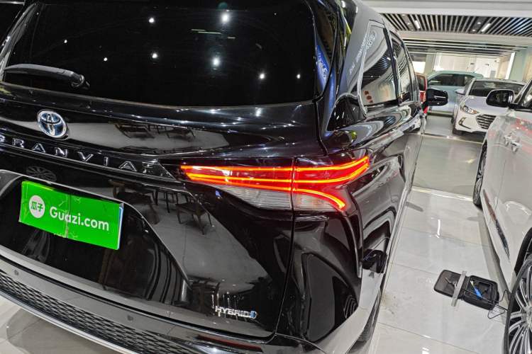 Used Toyota Granvia 2023 2.5L Hybrid Prestige VIP Edition Right Rear Taillight