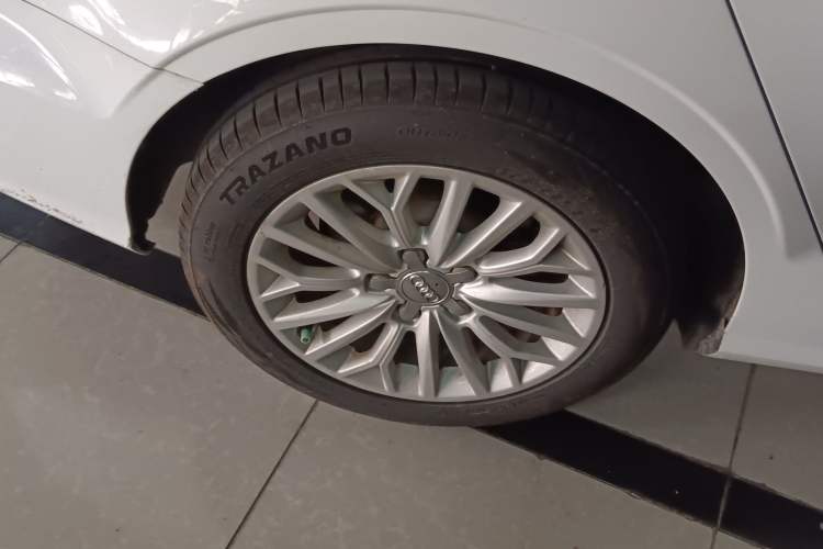 Used Audi A3 2014 Limousine 35 TFSI Automatic Fashion Model