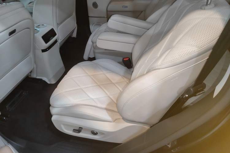 Used Chery T11 2026 Model 220 All-Wheel Drive Family Fun Edition
