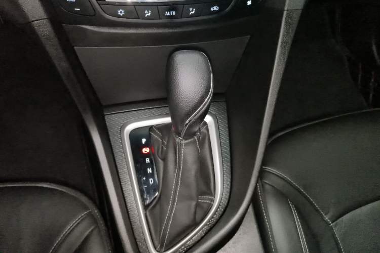 Used Buick GT 2019 18T Automatic Connected Elite Model China V Standard Gear Lever