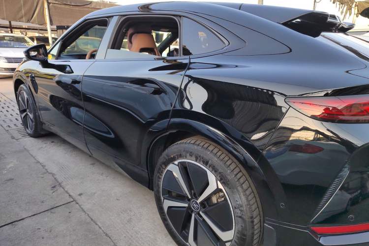 Used BYD Song L EV 2025 662 km Advanced Intelligent Driving Version