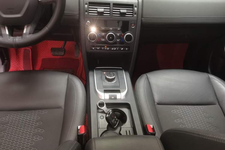 Used Land Rover Discovery Sport 2019 240 PS PURE Edition China VI Standard