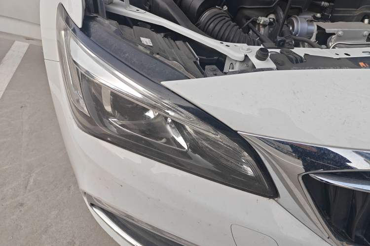 Used Buick Verano 2018 Sedan 20T Dual-Clutch Elite Model